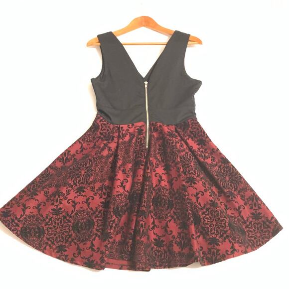 Haute Monde Womens Fit & Flare Party Dress Knee Length Black Maroon Velvet XL - Picture 8 of 10